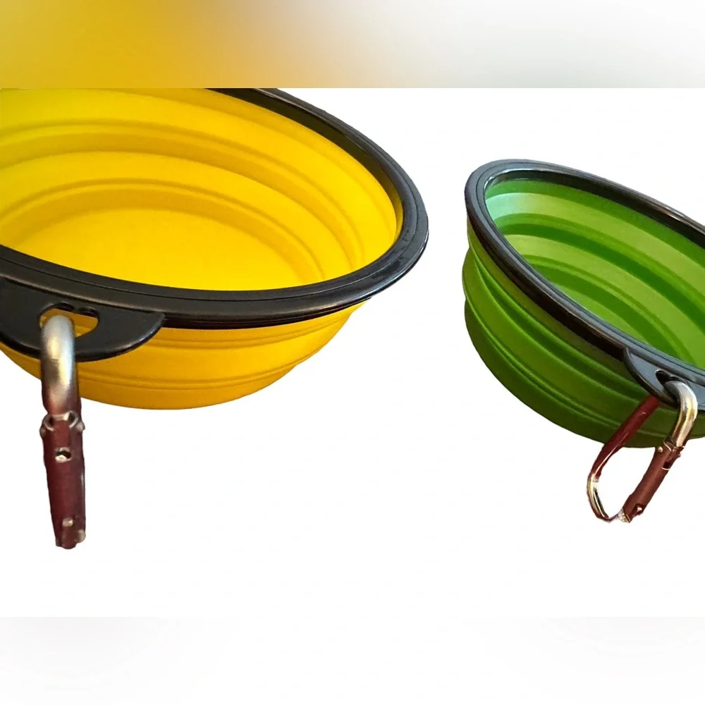 New in original package Collapsible 3 Pack Pet Bowl Large. Choose your colors